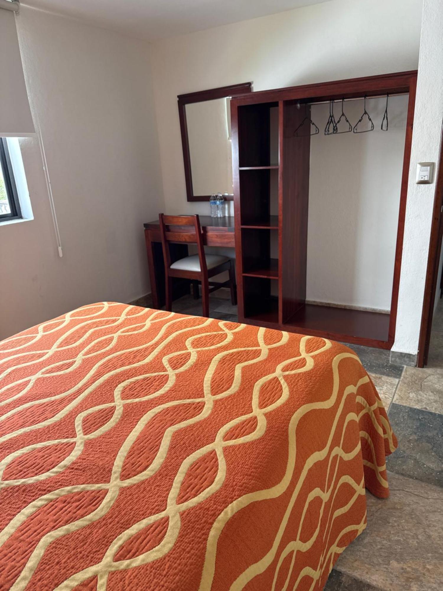 Hotel Suites Don Miguel Тлатлаукитепек Экстерьер фото